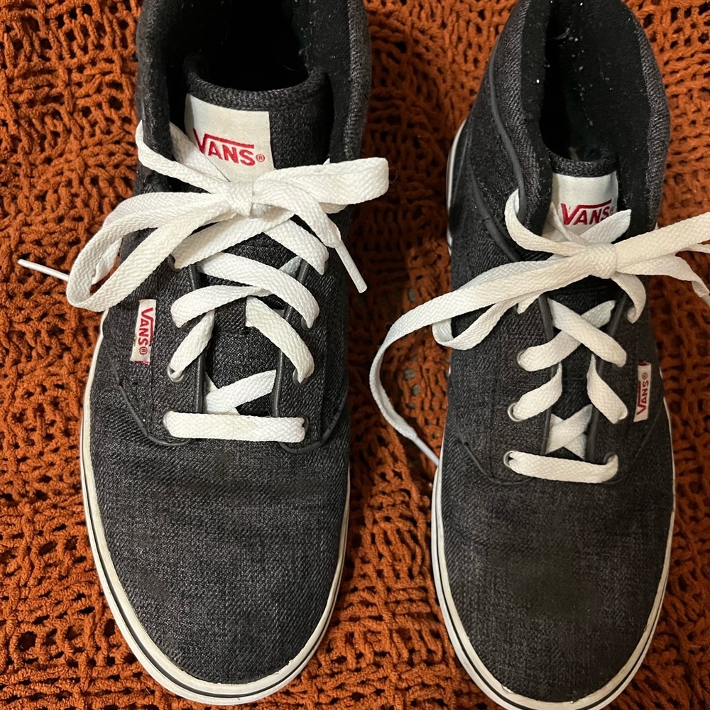 Boys Vans size 5.5